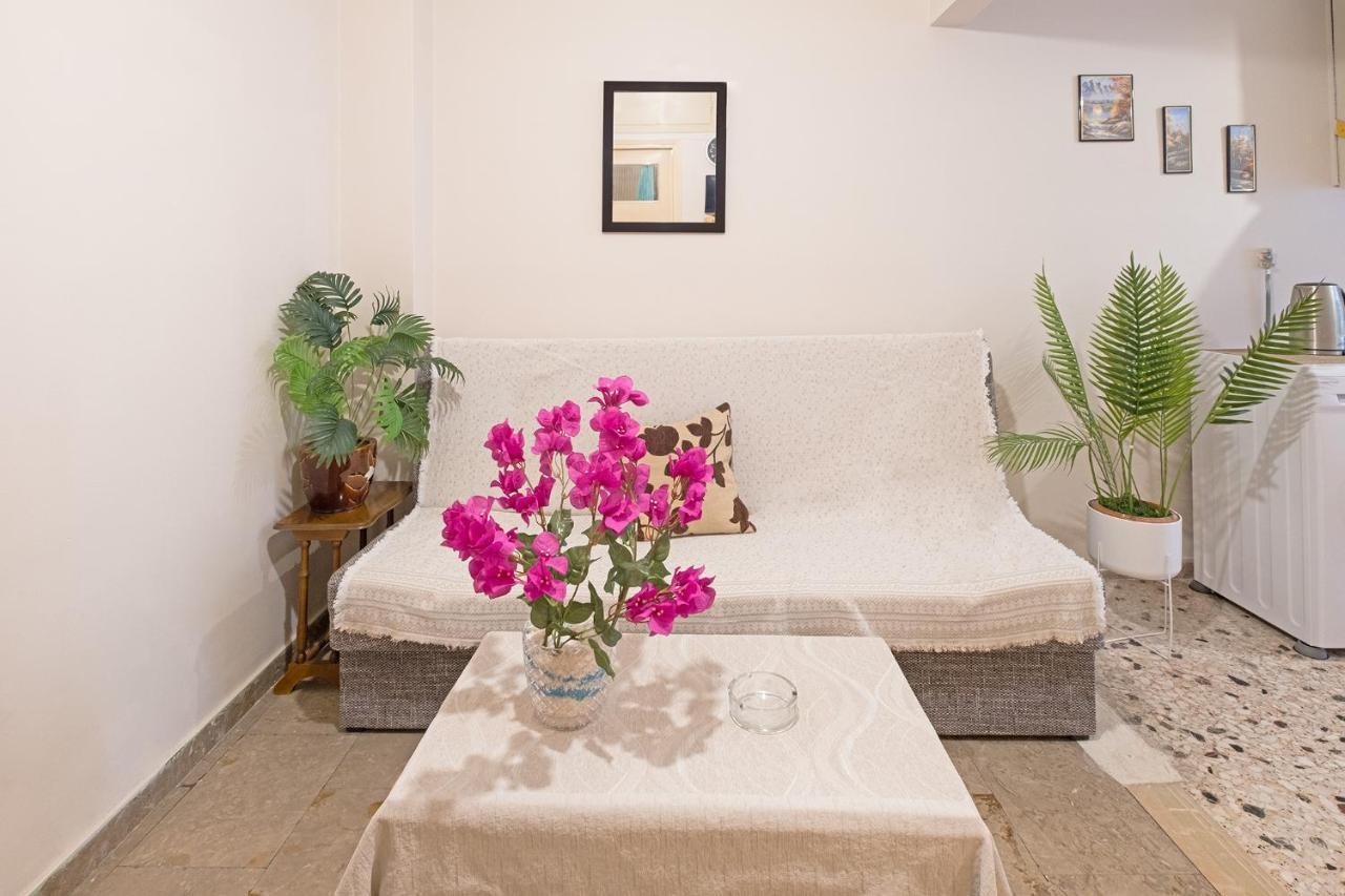 Serenity & Cozy Apartment كالاماتا المظهر الخارجي الصورة